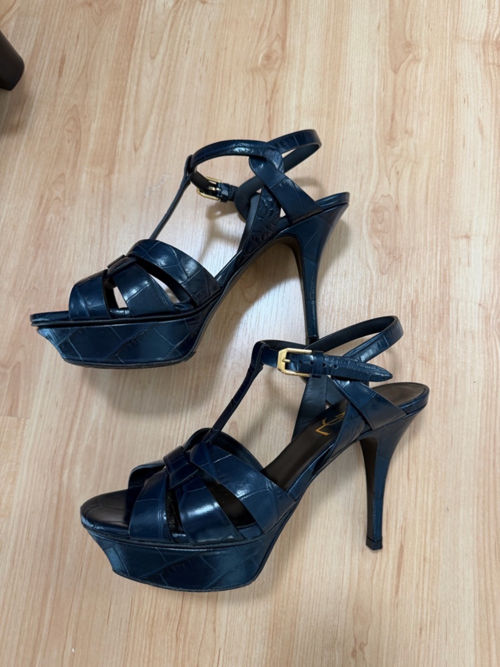 Saint Laurent tribute navy Leather Woven T-Strap Sandals with Gold Accents - Picture 2 of 13